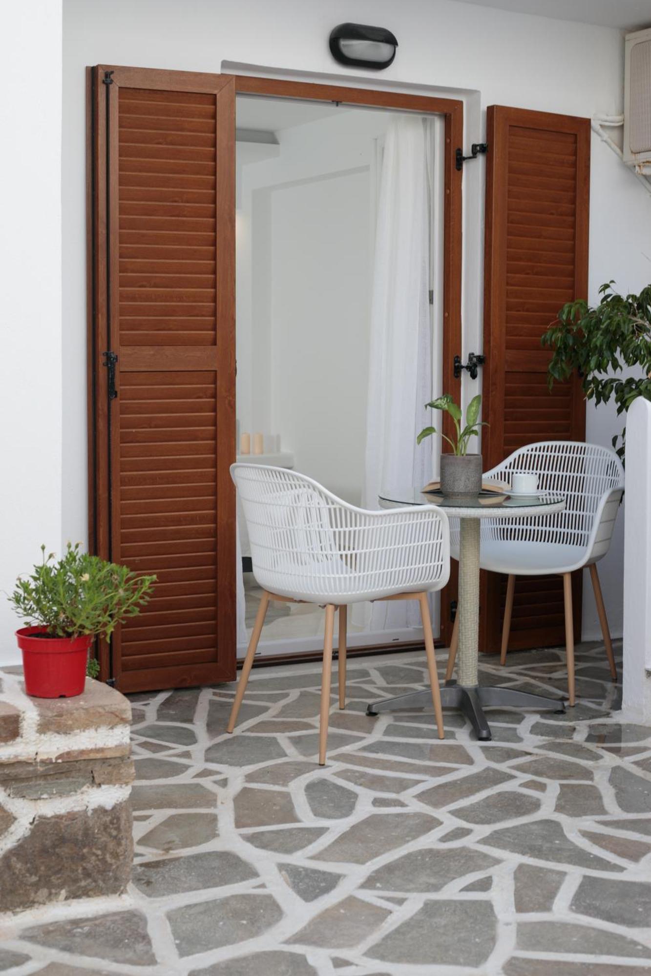 Margo Studios Naxos City Екстер'єр фото