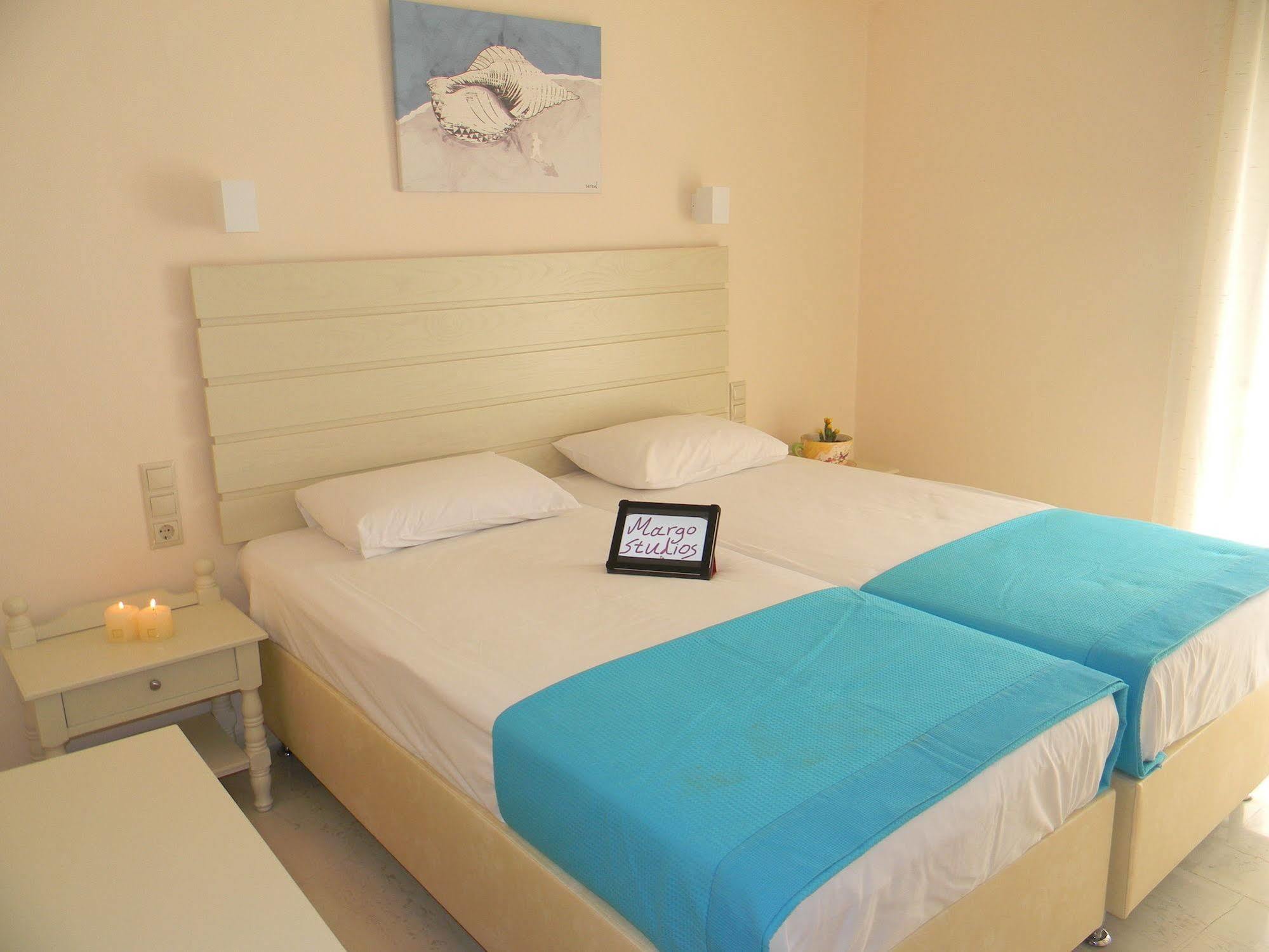 Margo Studios Naxos City Екстер'єр фото