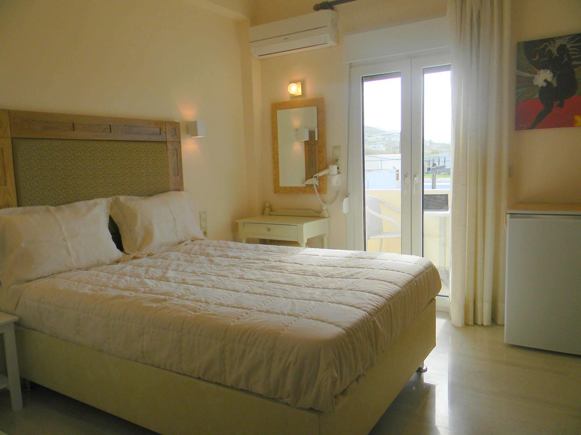 Margo Studios Naxos City Екстер'єр фото